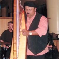 Harpist Carlos Reyes Brings A Bit of Classical And Jazz To The Rrazz Room 8/12 Video